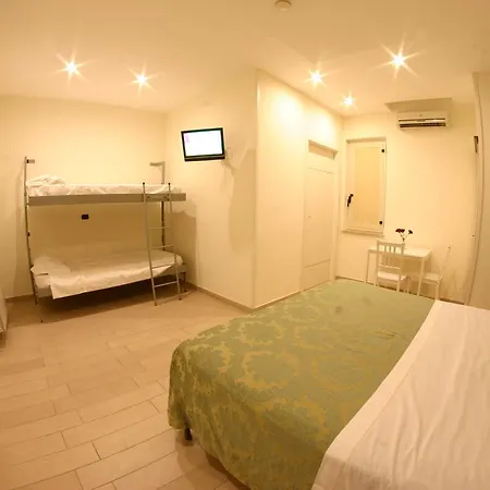 Hotel Chic 3*